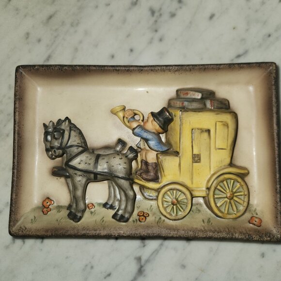 Vintage Goebel Hummel #140 Wall Plaque – “The Mail is Coming” Horse & Carriage - Picture 1 of 6